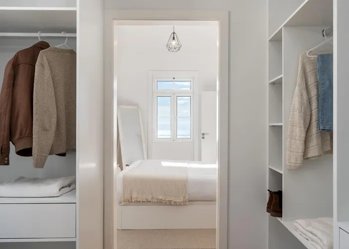 Traditional House Cozy 3-bedroom House * פונשל