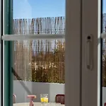 Semesterbostad Traditional House Cozy 3-bedroom House Funchal (Madeira)
