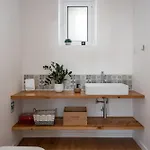 Traditional House Cozy 3-bedroom House Semesterbostad
